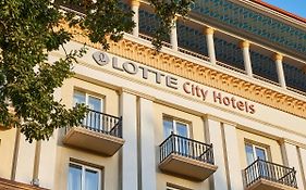 Lotte City Hotels Tashkent Palace